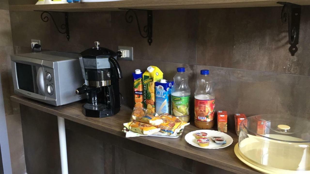 Da Bruno Bed & Breakfast Наполи Екстериор снимка